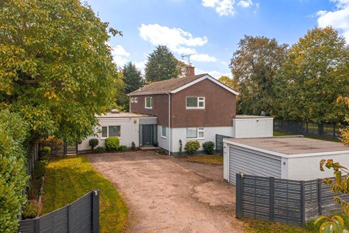 4 Bedroom Detached House For Sale In Southam Road, Radford Semele, Leamington Spa, Warwickshire, CV31