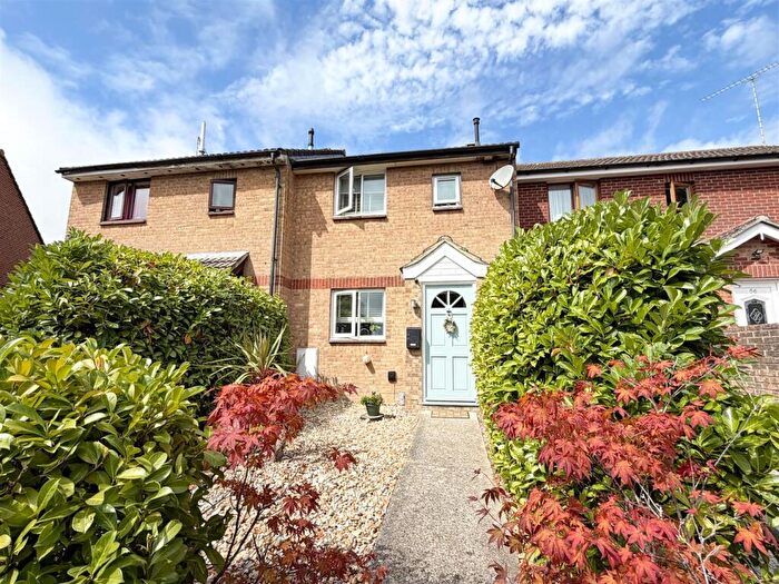 3 Bedroom Terraced House For Sale In Mary Rose Avenue, Wootton Bridge, PO33