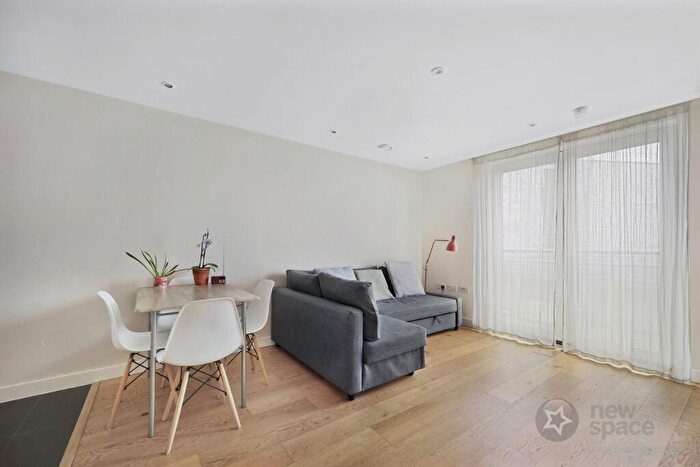 1 Bedroom Flat To Rent In Hoxton Wharf, Wiltshire Row, Hoxton, N1