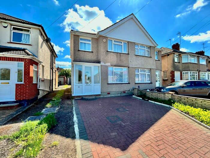 3 Bedroom House To Rent In Chatsworth Gardens, Harrow, HA2