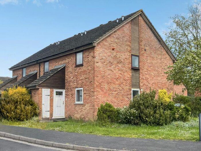 1 Bedroom Apartment To Rent In Bowerman Close, Kidlington, OX5