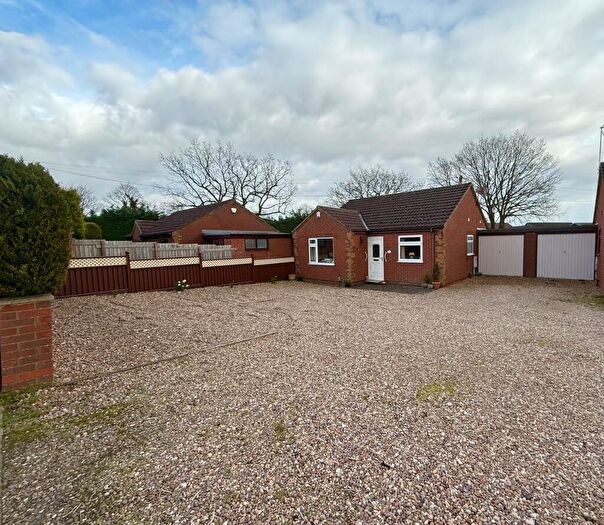 2 Bedroom Bungalow For Sale In Newark Road, North Hykeham, LN6