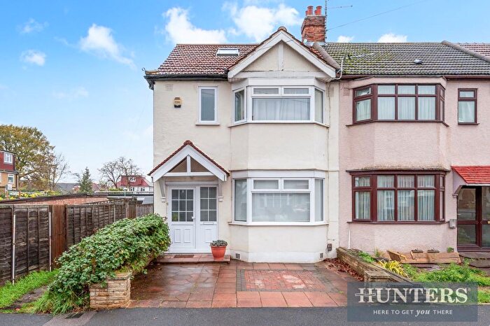 4 Bedroom End Terrace House For Sale In Tennyson Avenue, New Malden, KT3