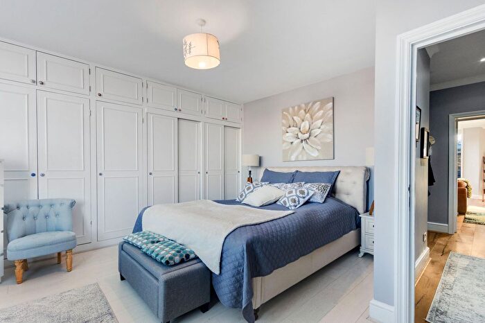 2 Bedroom Flat For Sale In Castle Hill Avenue, Folkestone, CT20