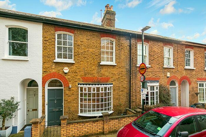 2 Bedroom Terraced House To Rent In Evelyn Terrace, Richmond, TW9