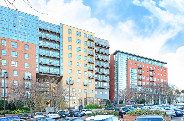 2 Bedroom Apartment To Rent In Fitzwilliam Street, Sheffield, S1