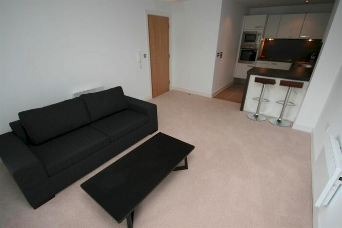 1 Bedroom Flat To Rent In New Century Park, Manchester, M4