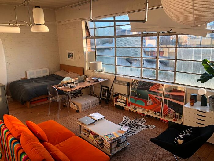 Studio To Rent In Kingsland Road, Hackney, E8