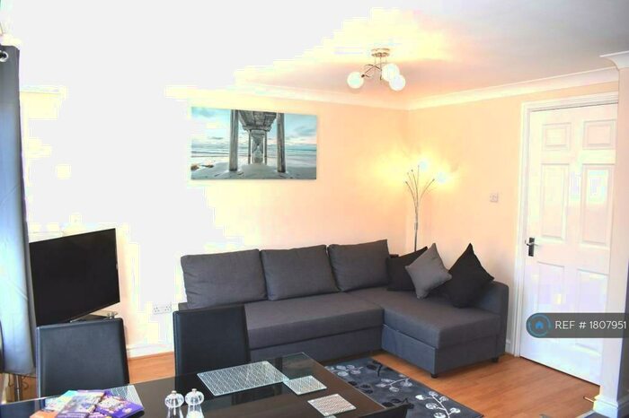 2 Bedroom Flat To Rent In Sterling Court, Birmingham, B1
