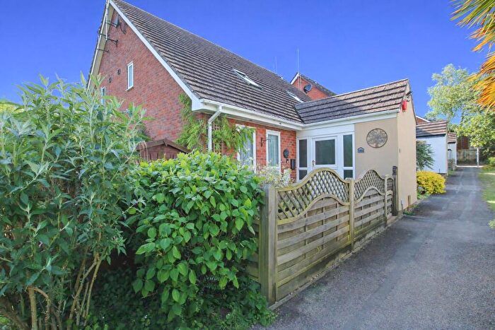 1 Bedroom House For Sale In Beaconsfield Way, Earley, Reading, RG6