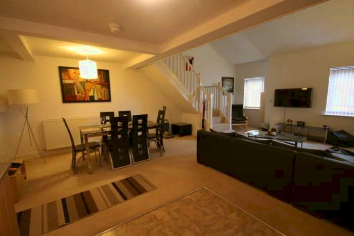 2 Bedroom Flat To Rent In Boteler Court Elphins Drive, Wilderspool Park, Warrington, WA4