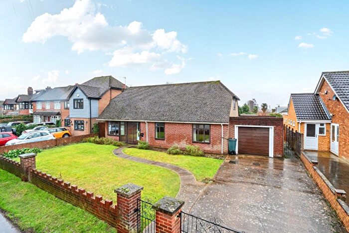 3 Bedroom Bungalow For Sale In Mackenders Lane, Eccles, Aylesford, ME20