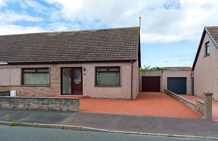 4 Bedroom Semi-Detached House For Sale In Raasay Road, Peterhead, AB42