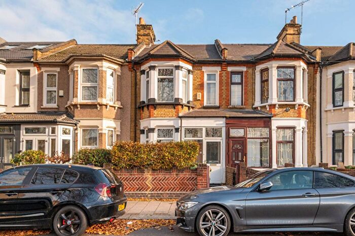 4 Bedroom Terraced House For Sale In Lucas Avenue, Upton Park, London, E13