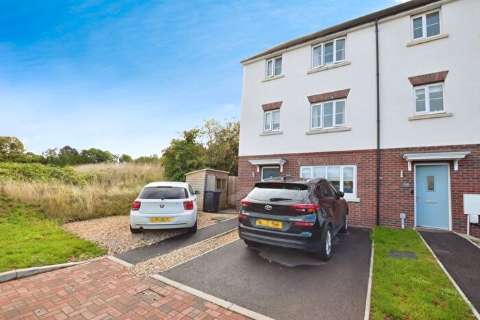 4 Bedroom End Of Terrace House For Sale In Jordan Drive, Pinhoe, Exeter, EX1