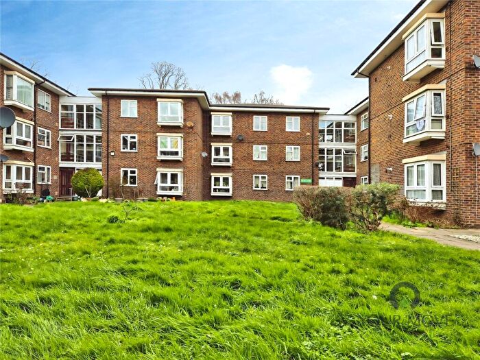 3 Bedroom Flat To Rent In Mill Place, Kingston Upon Thames, KT1