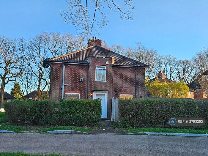 4 Bedroom Semi-Detached House To Rent In Weoley Castle Road, Birmingham, B29