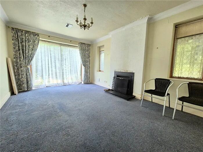 2 Bedroom Bungalow To Rent In West Drayton Road, Uxbridge, UB8