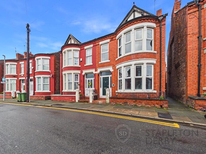 3 Bedroom Semi Detached House For Sale In Hampstead Road, Wallasey, CH44