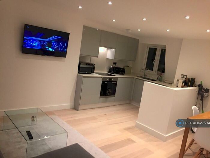 1 Bedroom Maisonette To Rent In Oakmead Road, Balham, SW12