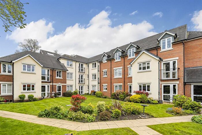 1 Bedroom Retirement Property For Sale In Eaton Lodge, Chester, CH2