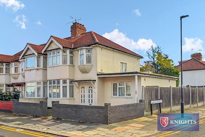 3 Bedroom House For Sale In Rosemary Avenue, London, N9