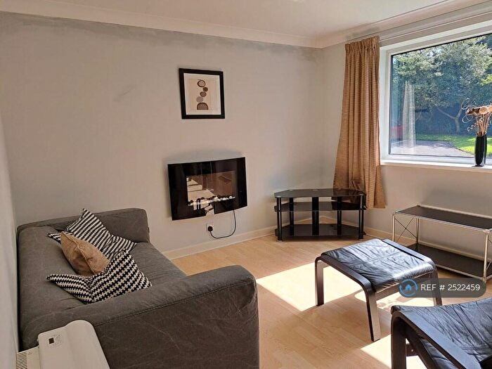 1 Bedroom Flat To Rent In Moorgate Chase, Rotherham, S60