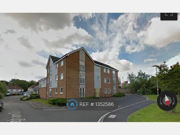 Studio To Rent In Off Nith Place, Dudley, DY1