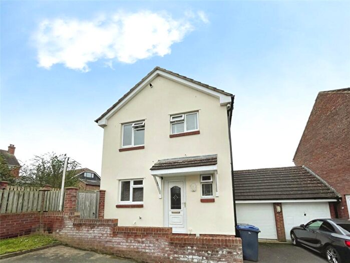 3 Bedroom Detached House To Rent In Hillside Park, Westbury, BA13