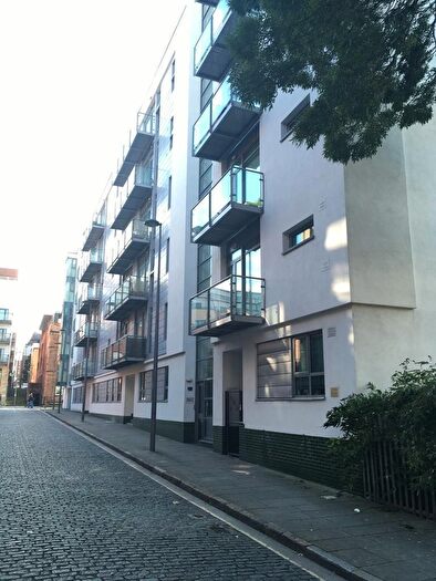 2 Bedroom Flat To Rent In Henry Street, Liverpool, L1