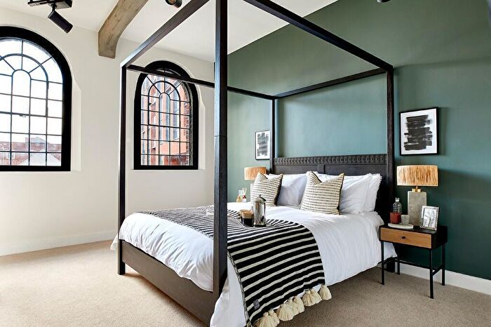 2 Bedroom Apartment To Rent In Charlotte Street, Birmingham, B3