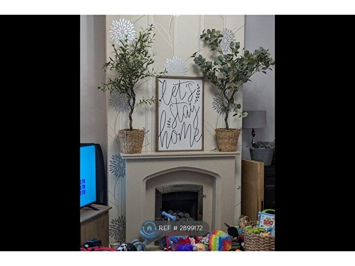 3 Bedroom Terraced House To Rent In Beakes Road, Birmingham, B67