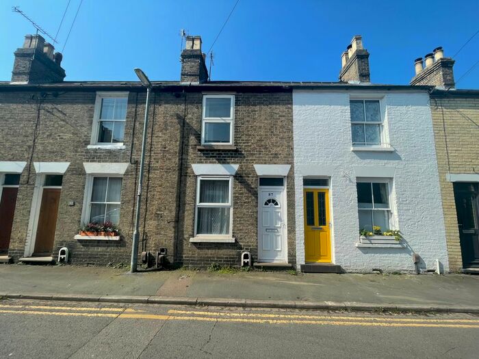 2 Bedroom Terraced House To Rent In York Street, Cambridge, CB1