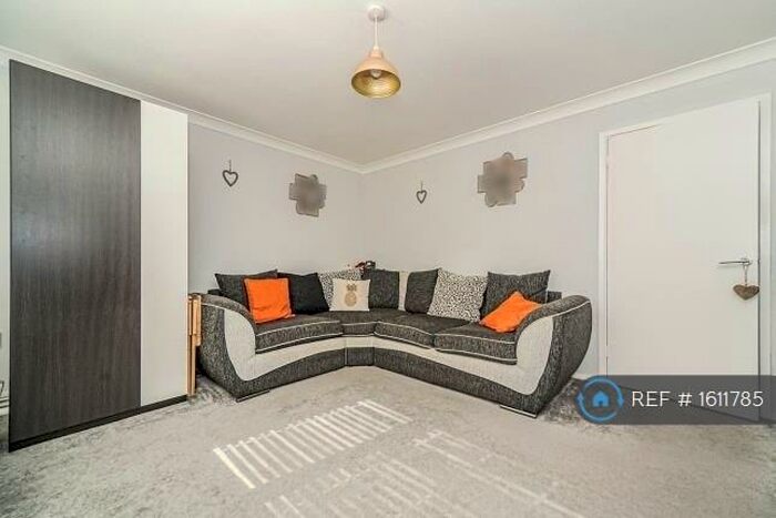 1 Bedroom Flat To Rent In Ripon Road, Stevenage, SG1