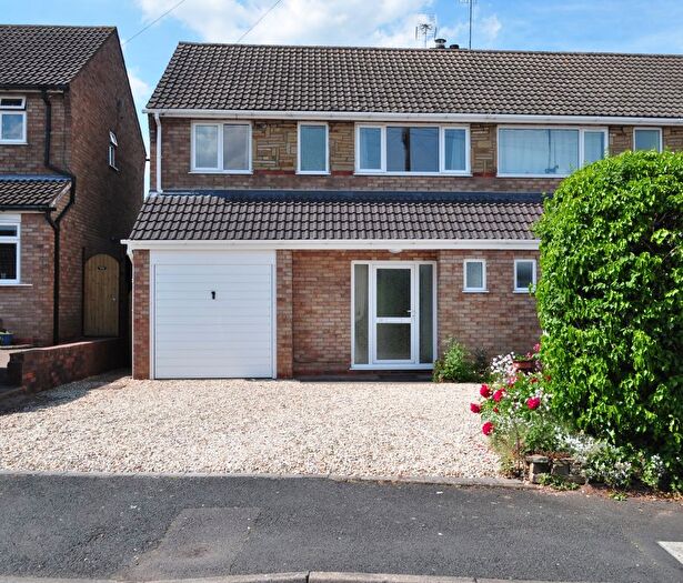 3 Bedroom Semi-Detached House To Rent In Honeybourne Road, Alveley, Bridgnorth, Shropshire, WV15