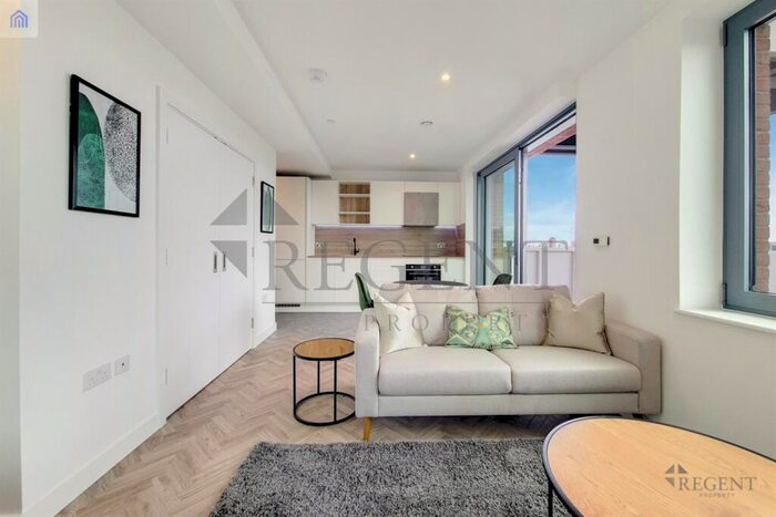 Apartment To Rent In Skyline Apartments, Makers Yard, E3