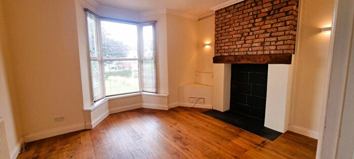 4 Bedroom Semi-Detached House To Rent In Southward Lane, Newton, Swansea, SA3