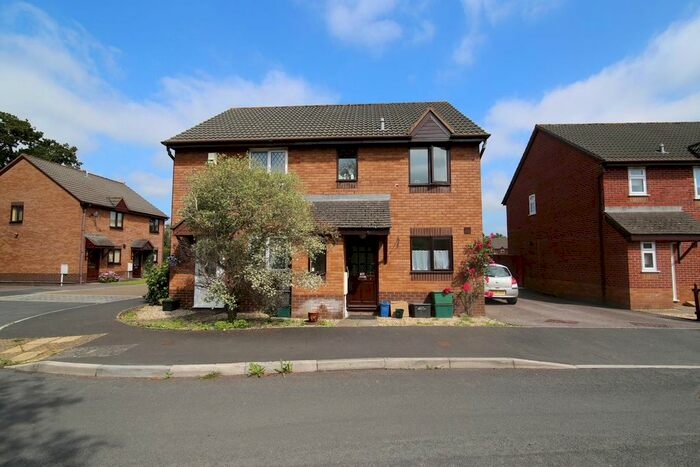 3 Bedroom Semi-Detached House To Rent In Taylors Court, Tiverton, EX16