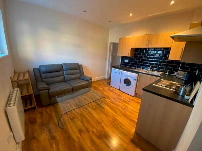 1 Bedroom Flat To Rent In London Road, Derby, DE1