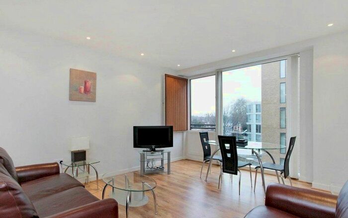 1 Bedroom Flat To Rent In Cubitt Building, Gatliff Road, Grosvenor Waterside, SW1W