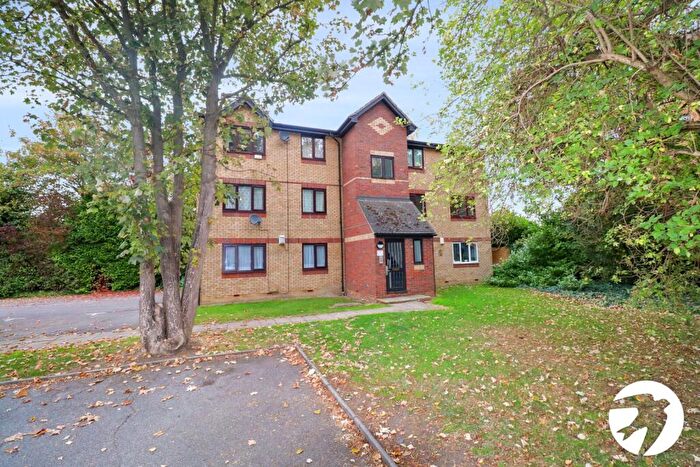 1 Bedroom Flat For Sale In Shortlands Close, Belvedere, DA17