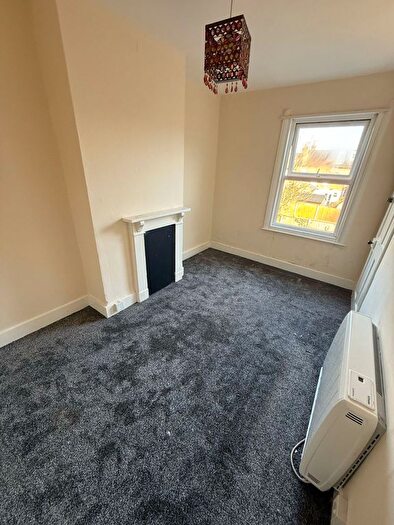 4 Bedroom Terraced House To Rent In Blenheim Road, Reading, RG1