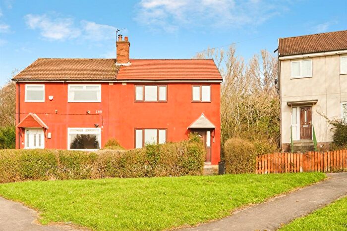 3 Bedroom Semi-Detached House For Sale In Heights Drive, Leeds, LS12