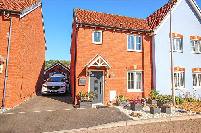 3 Bedroom Semi Detached House For Sale In Kingfisher Close, Seaton, Devon, EX12