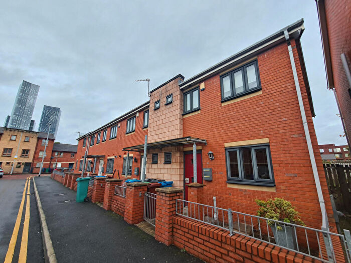 3 Bedroom Terraced House To Rent In New Welcome Street, Hulme, Manchester., M15