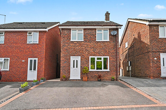 3 Bedroom Detached House For Sale In Cedar Close, Ashbourne, DE6