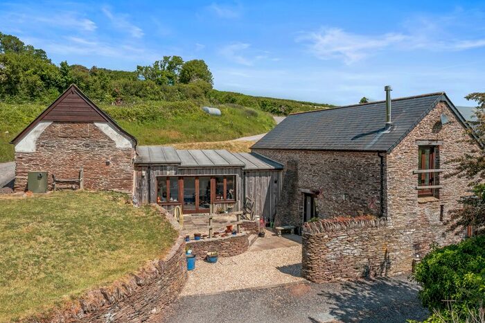 3 Bedroom Barn Conversion For Sale In Chillington, Kingsbridge, TQ7