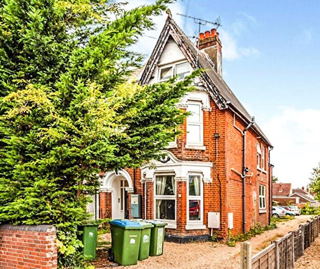 1 Bedroom Flat To Rent In Winchester Road, Southampton, Hampshire, SO16