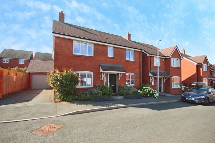 4 Bedroom Detached House For Sale In Farnes Close, Lighthorne Heath, Leamington Spa, CV33