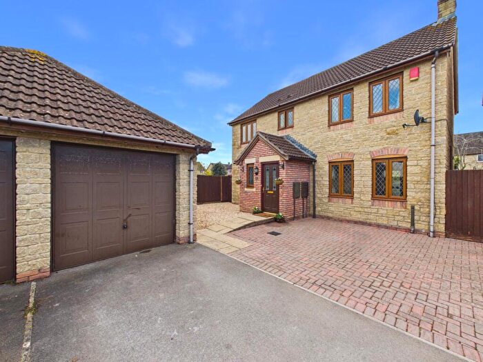 4 Bedroom Detached House For Sale In Home Farm Court, St Georges, Weston-Super-Mare, BS22